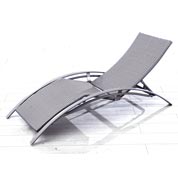 chaise longue design en resine tressee - chocolat